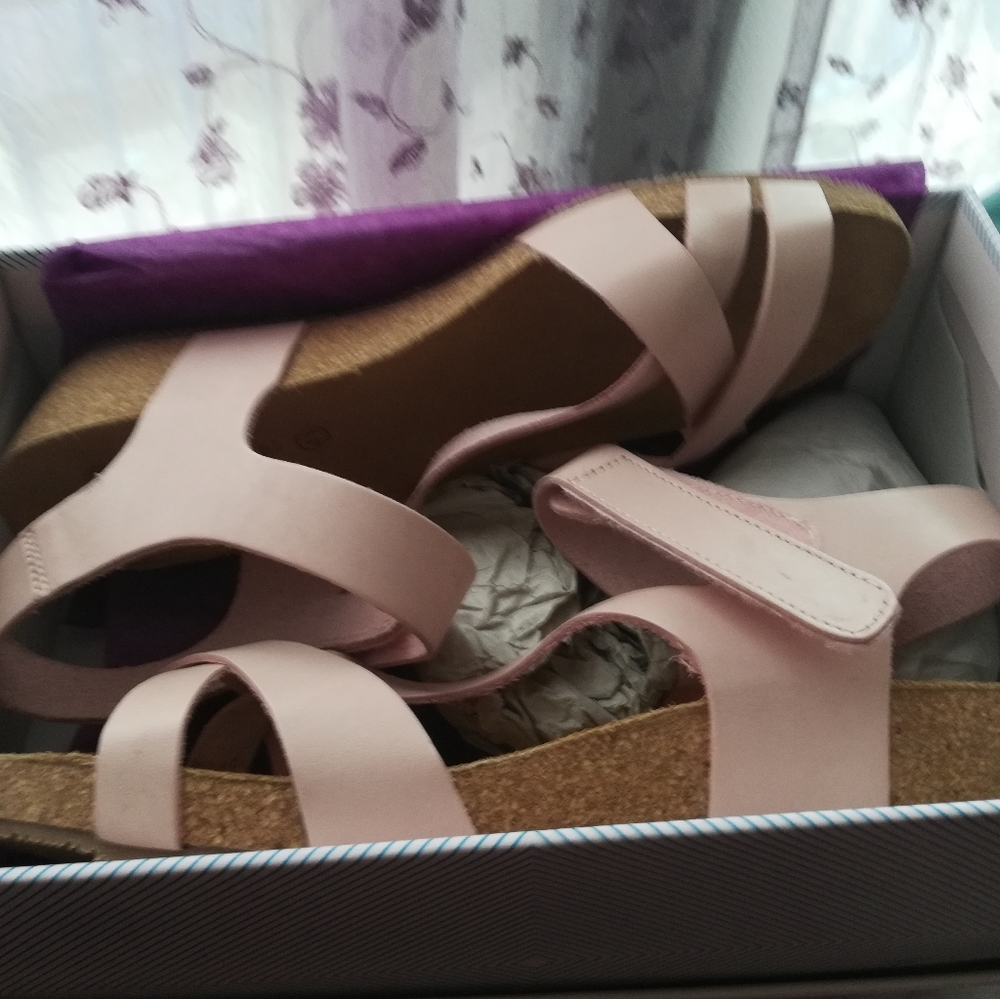 Eric Michael wedge sandals-new in box.